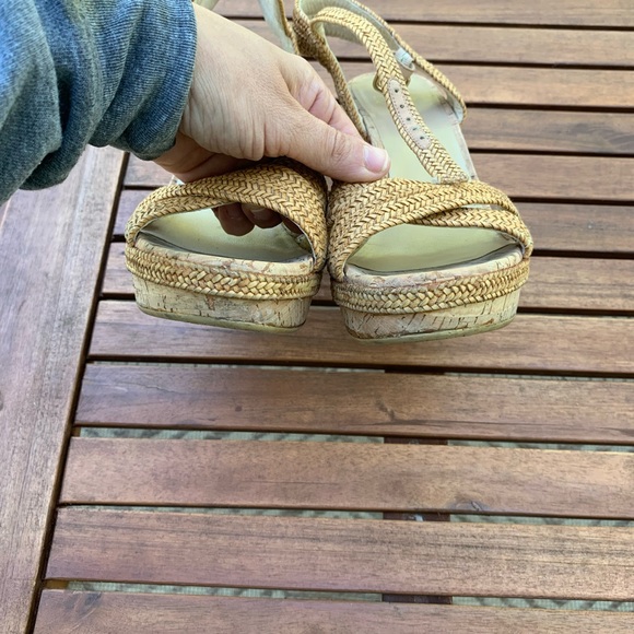 Stuart Weitzman Wedge Sandals 9.5 - Picture 9 of 9